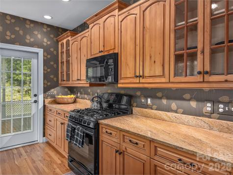 224 Hydrangea Drive Waynesville NC 28785