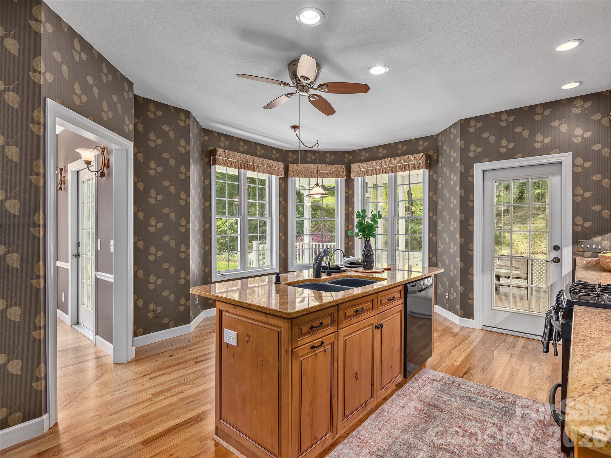 224 Hydrangea Drive Waynesville NC 28785