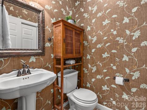 224 Hydrangea Drive Waynesville NC 28785