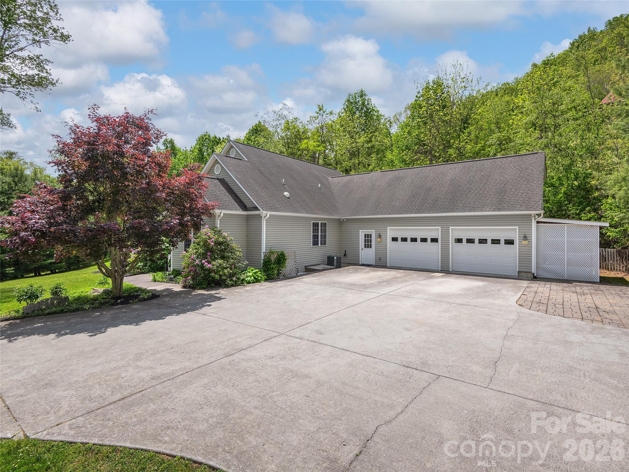224 Hydrangea Drive Waynesville NC 28785