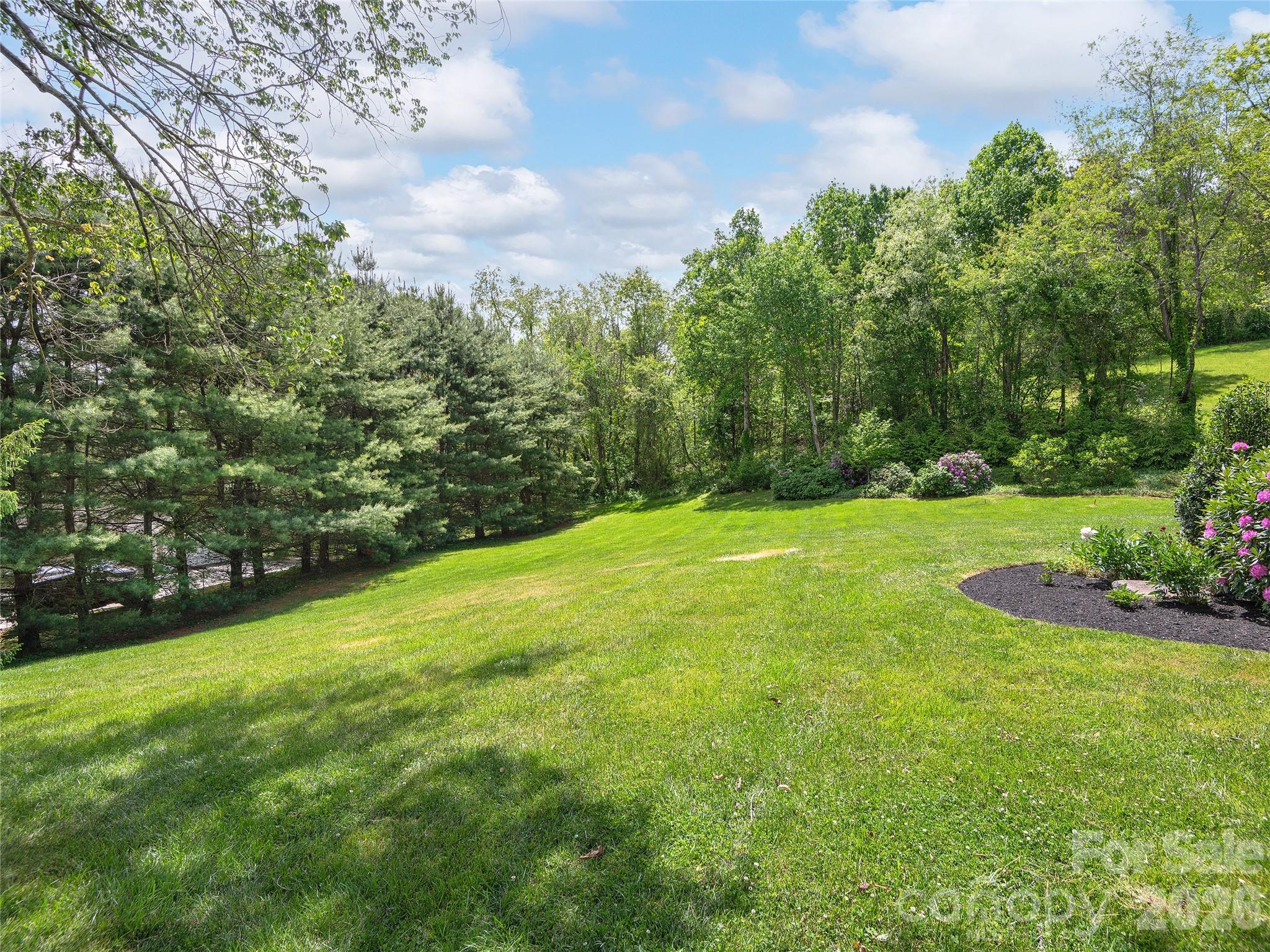 224 Hydrangea Drive Waynesville NC 28785