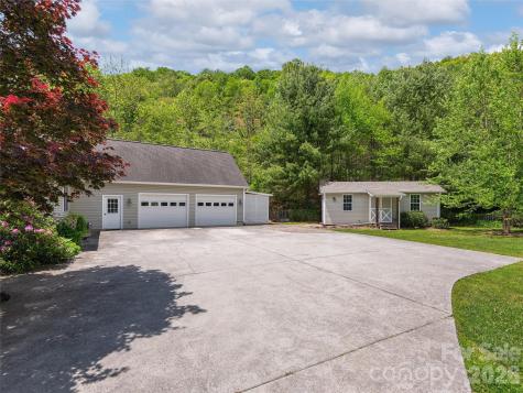 224 Hydrangea Drive Waynesville NC 28785