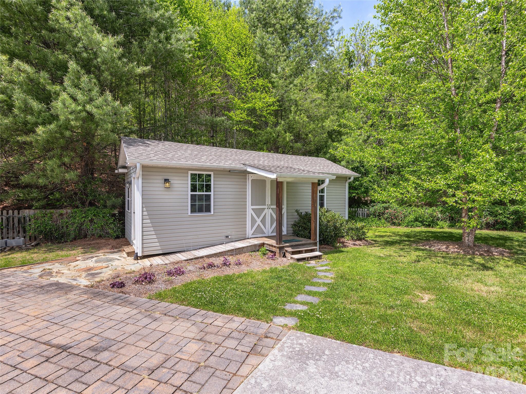 224 Hydrangea Drive Waynesville NC 28785