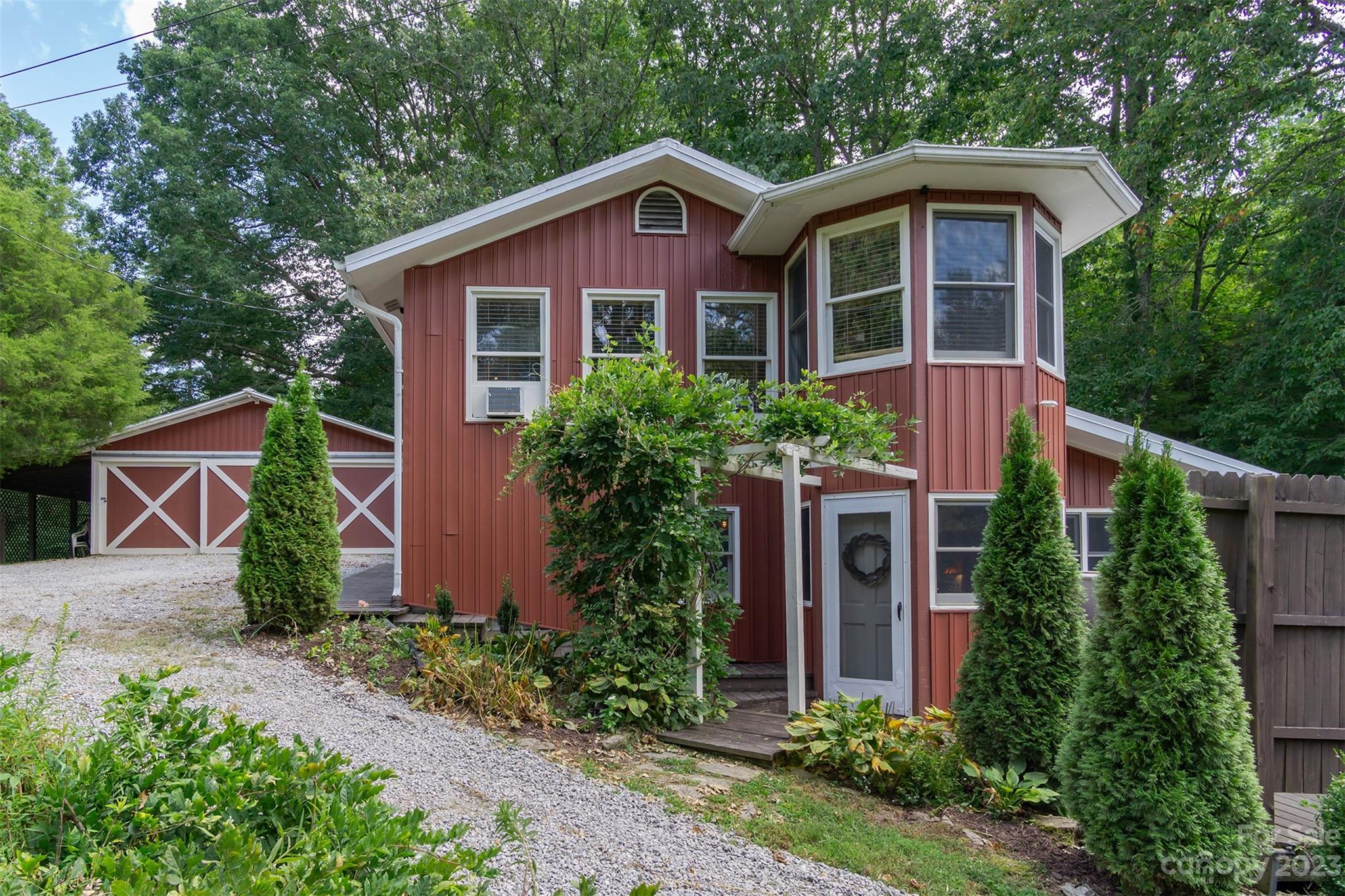 35 Conifer Court Fletcher NC 28732