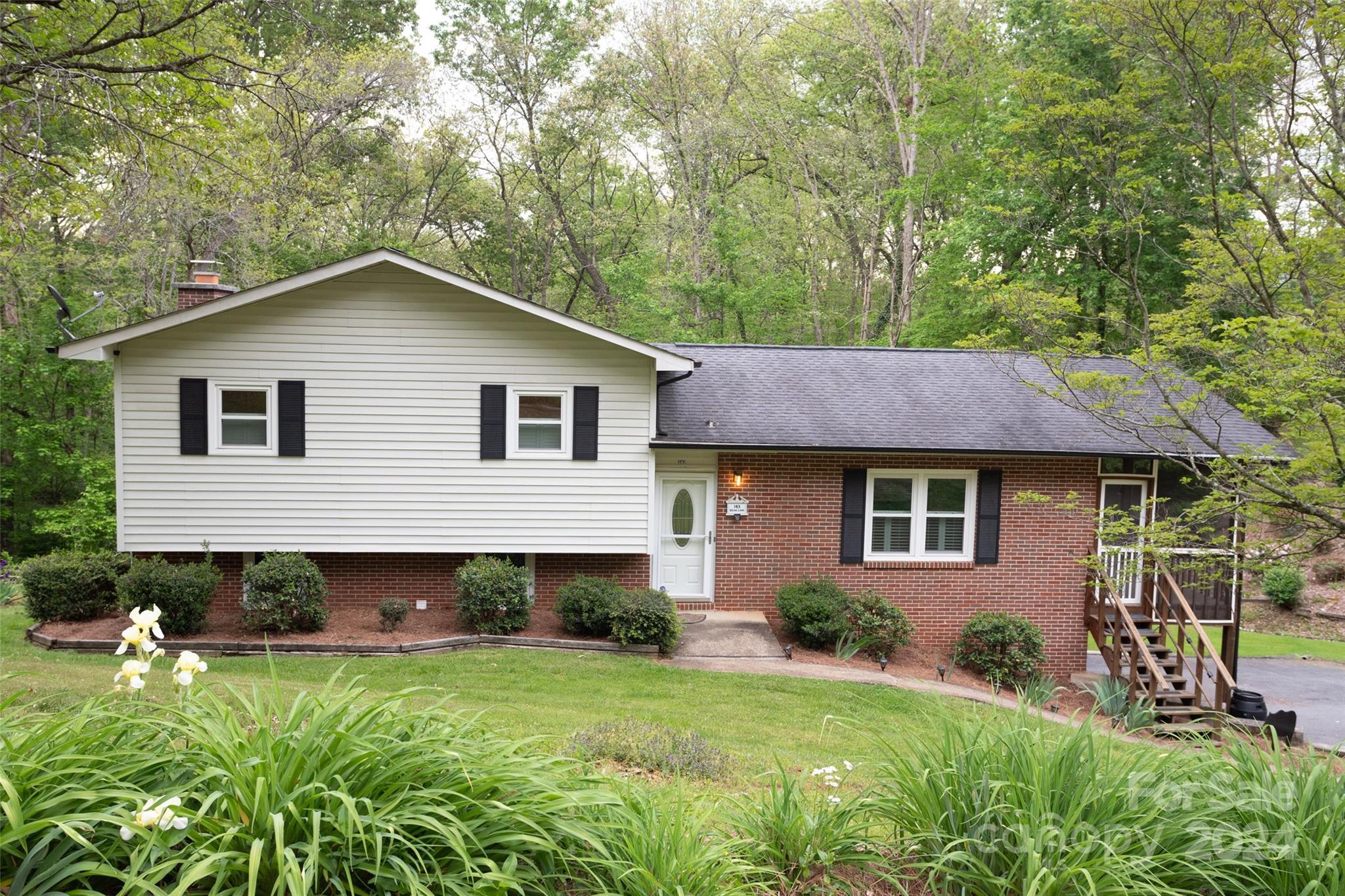 143 Briar Lane Clyde NC 28721