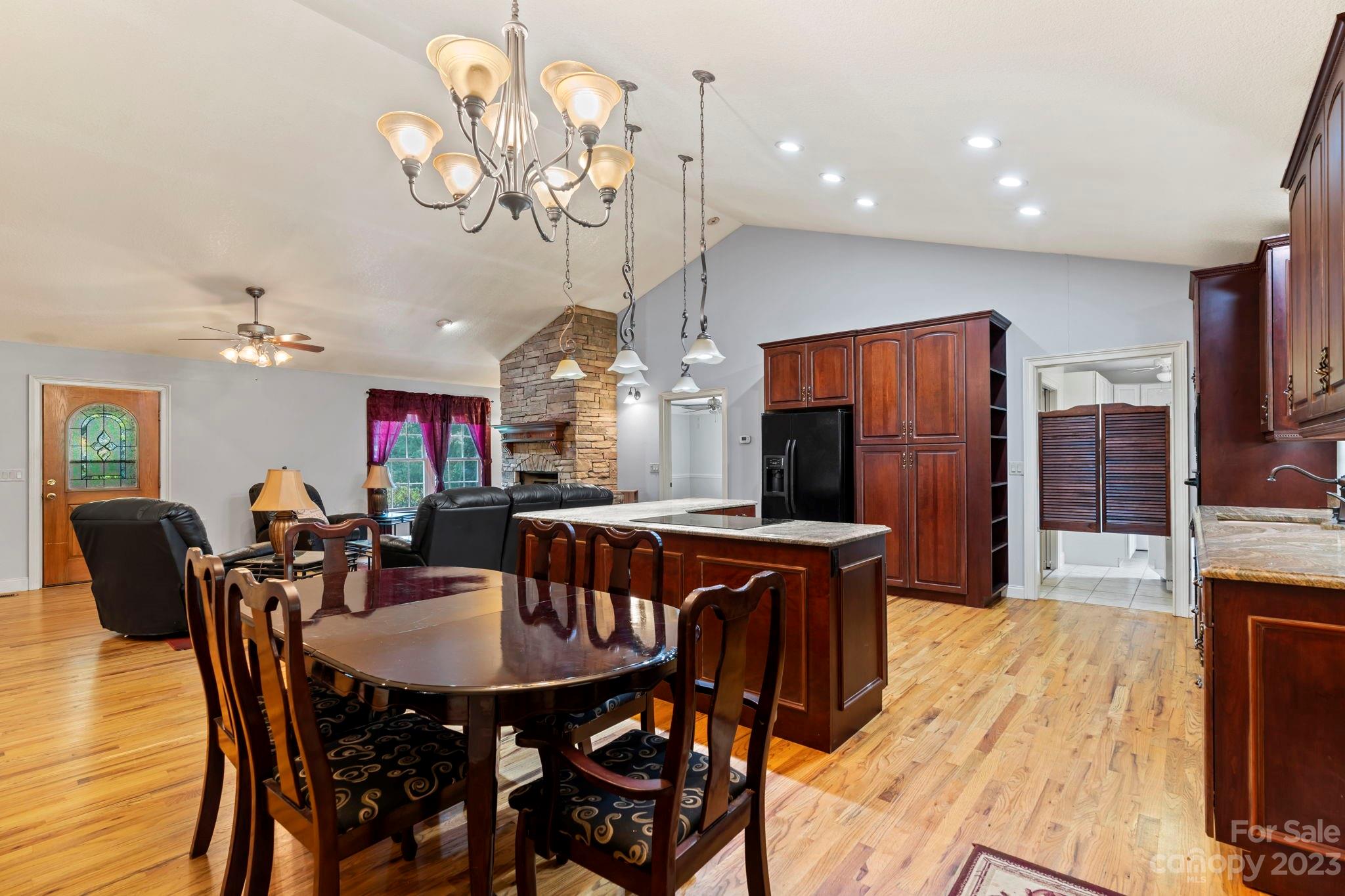 41 Fox Den Drive Burnsville NC 28714