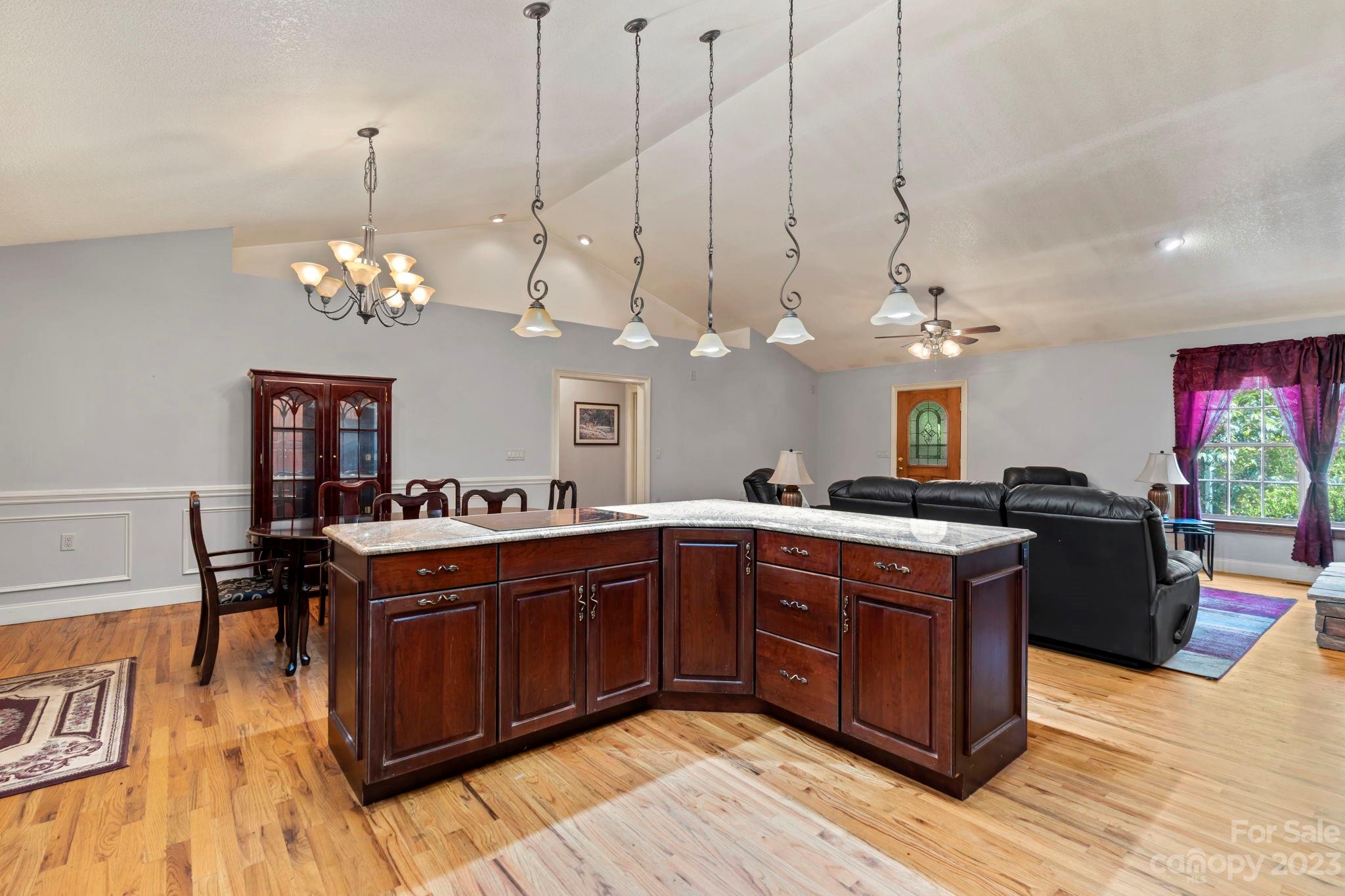 41 Fox Den Drive Burnsville NC 28714