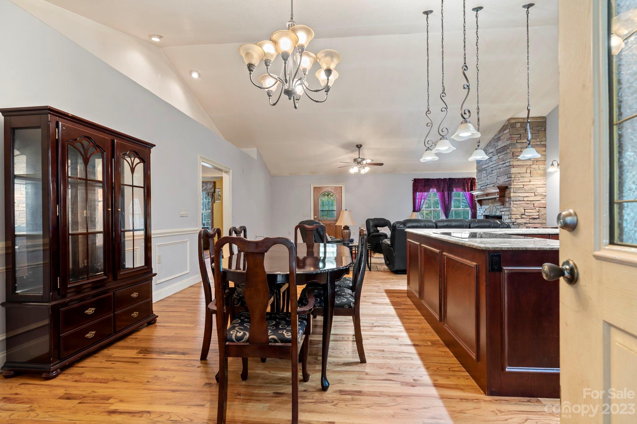 41 Fox Den Drive Burnsville NC 28714