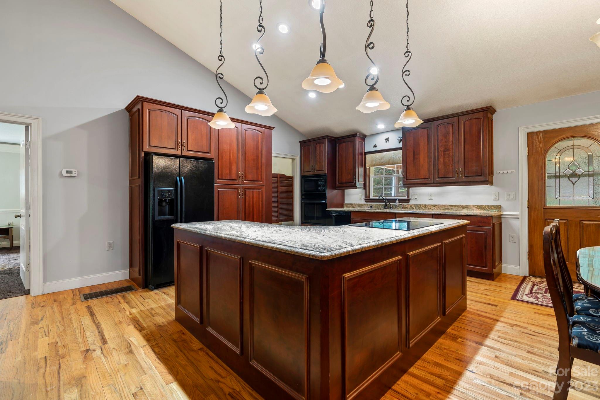 41 Fox Den Drive Burnsville NC 28714