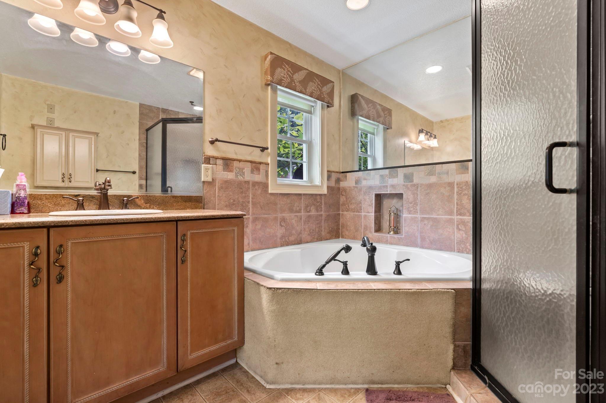 41 Fox Den Drive Burnsville NC 28714