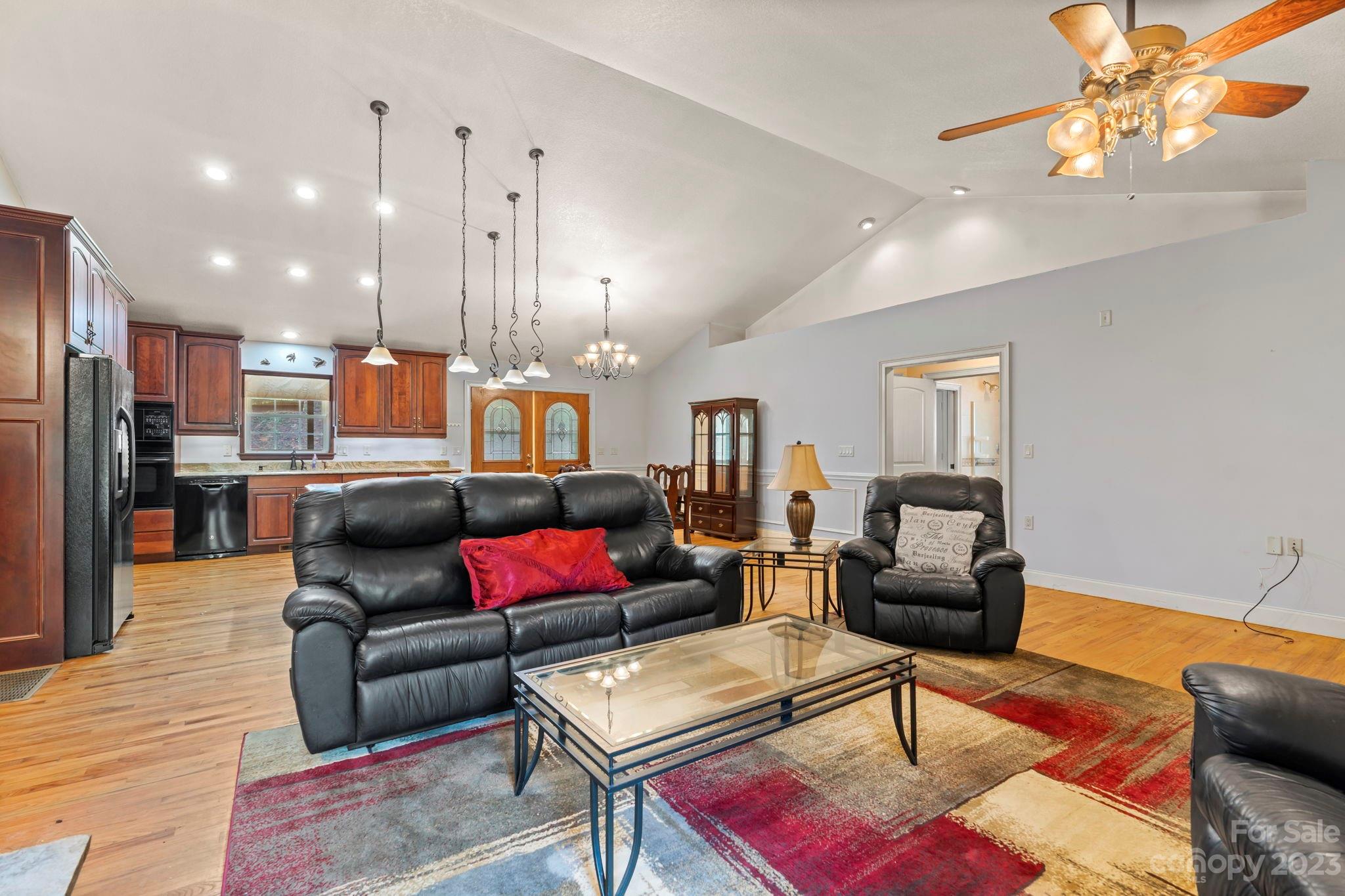 41 Fox Den Drive Burnsville NC 28714
