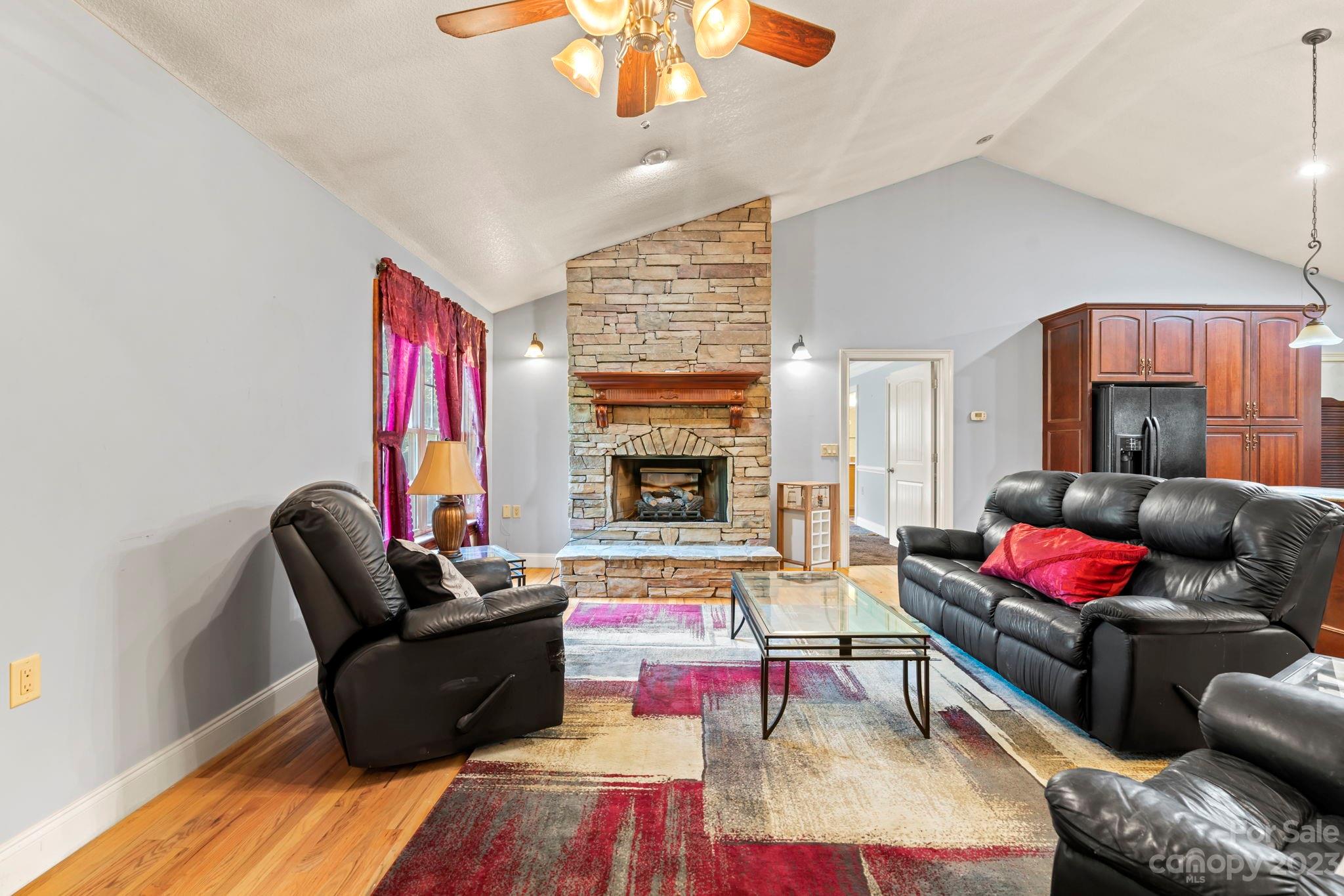 41 Fox Den Drive Burnsville NC 28714