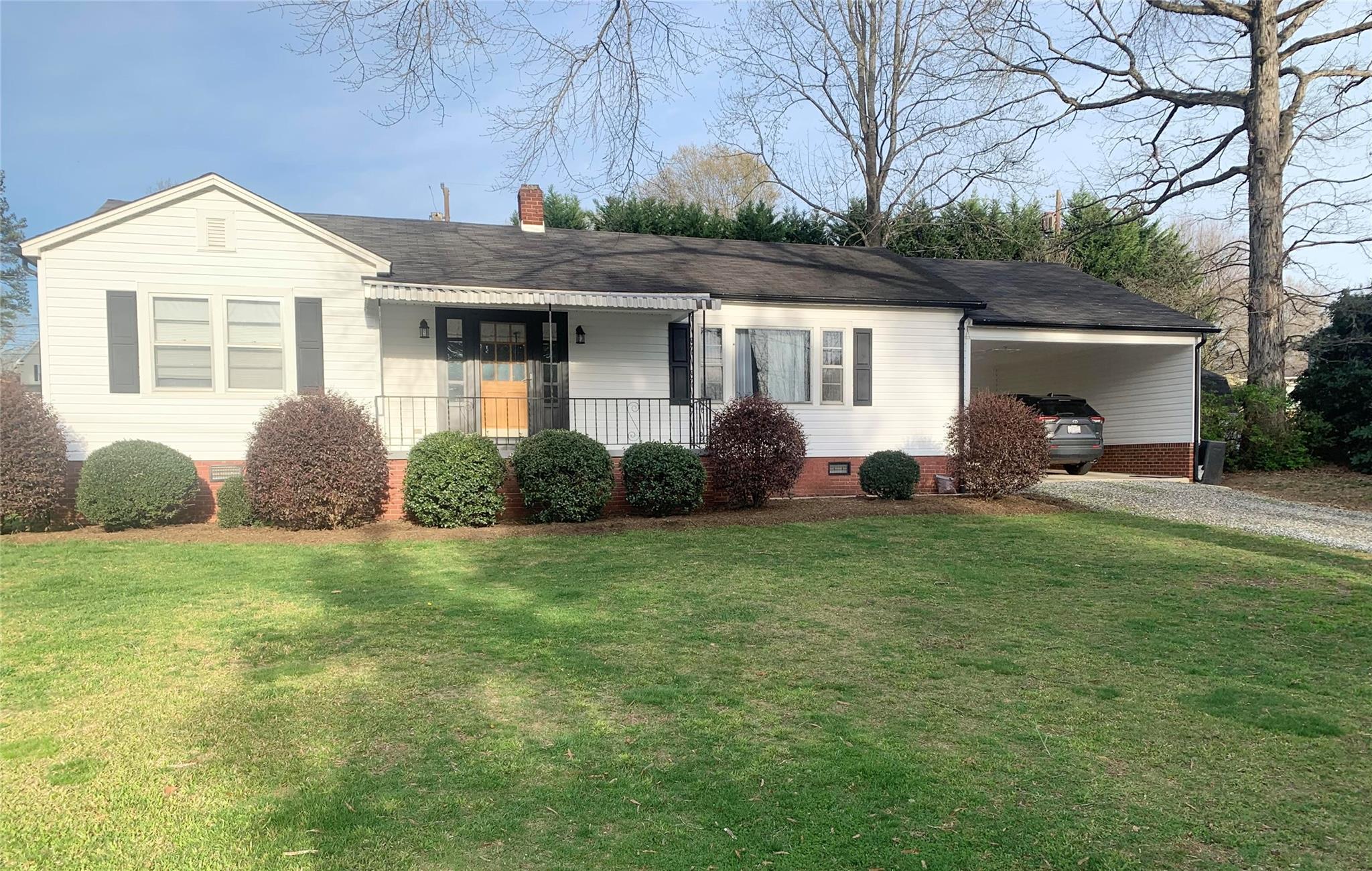 43 Oak Street Taylorsville NC 28681