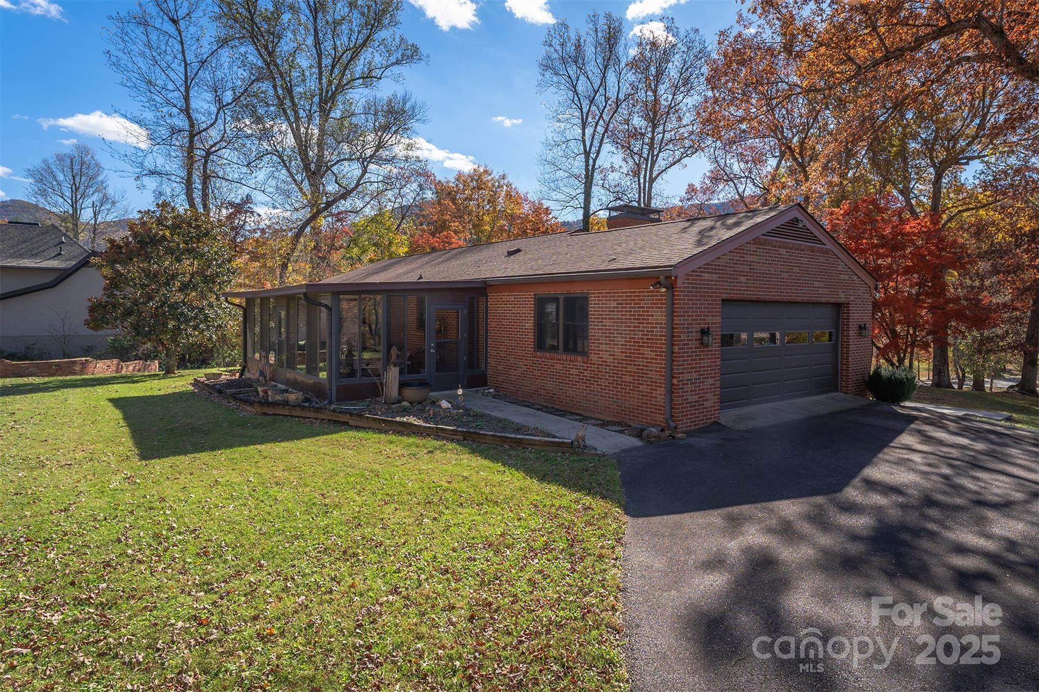 108 Hill Street Black Mountain NC 28711