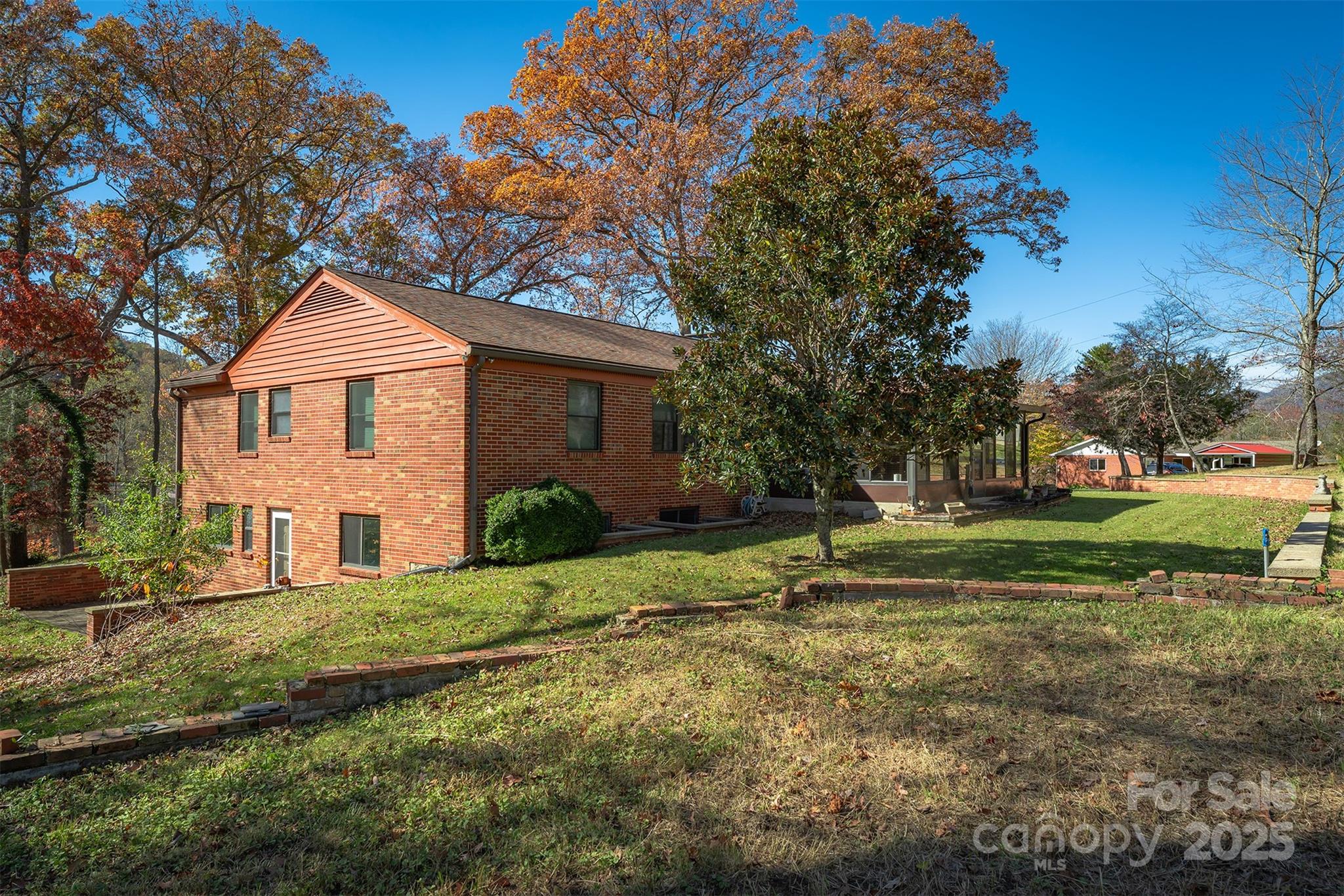 108 Hill Street Black Mountain NC 28711