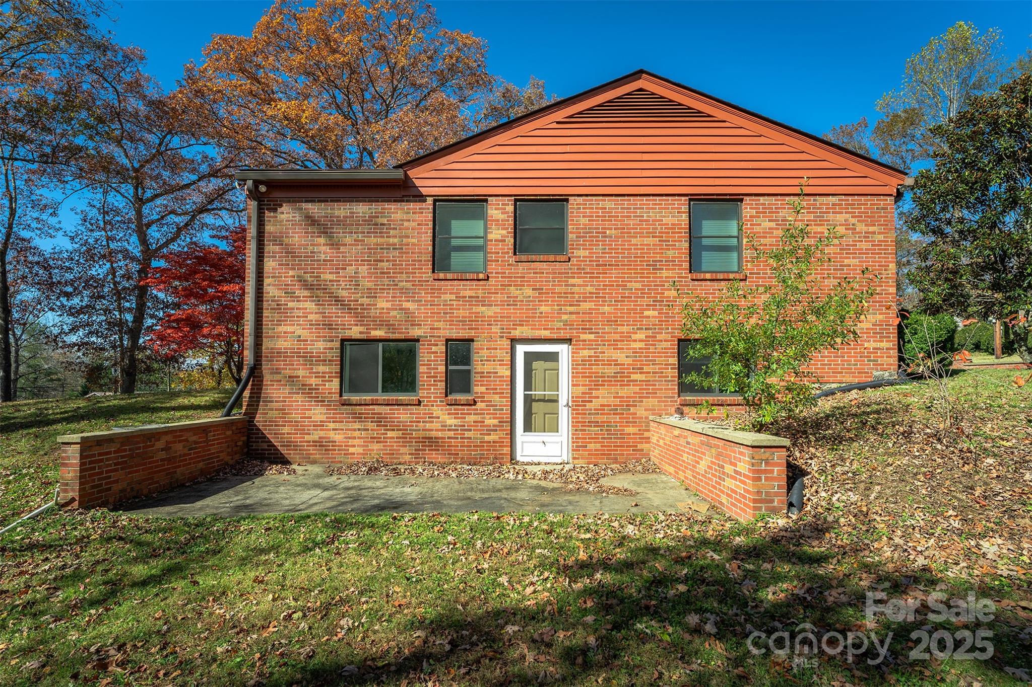 108 Hill Street Black Mountain NC 28711