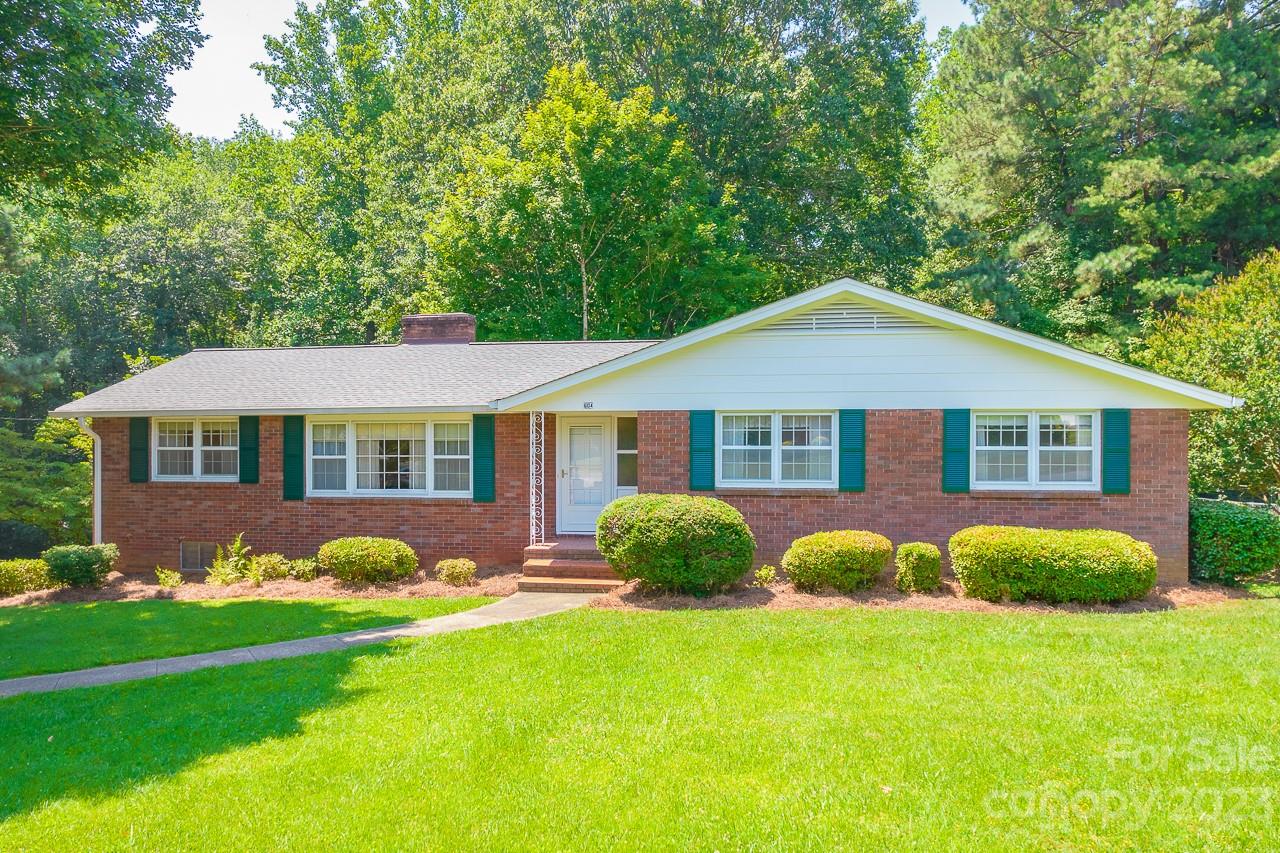 604 12th Avenue NE Hickory NC 28601