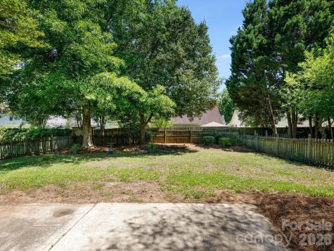 6208 Harburn Forest Drive Charlotte NC 28269