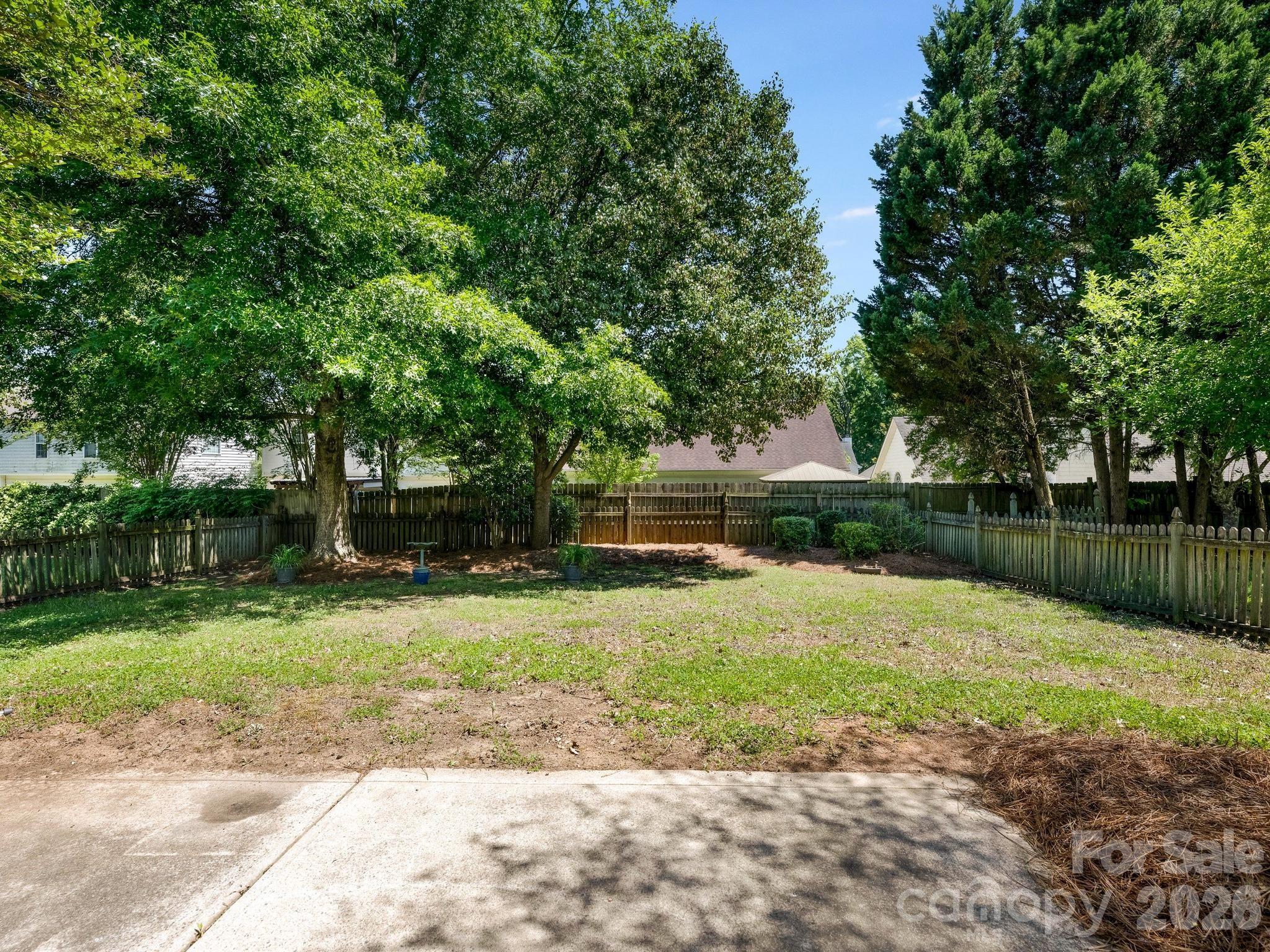 6208 Harburn Forest Drive Charlotte NC 28269