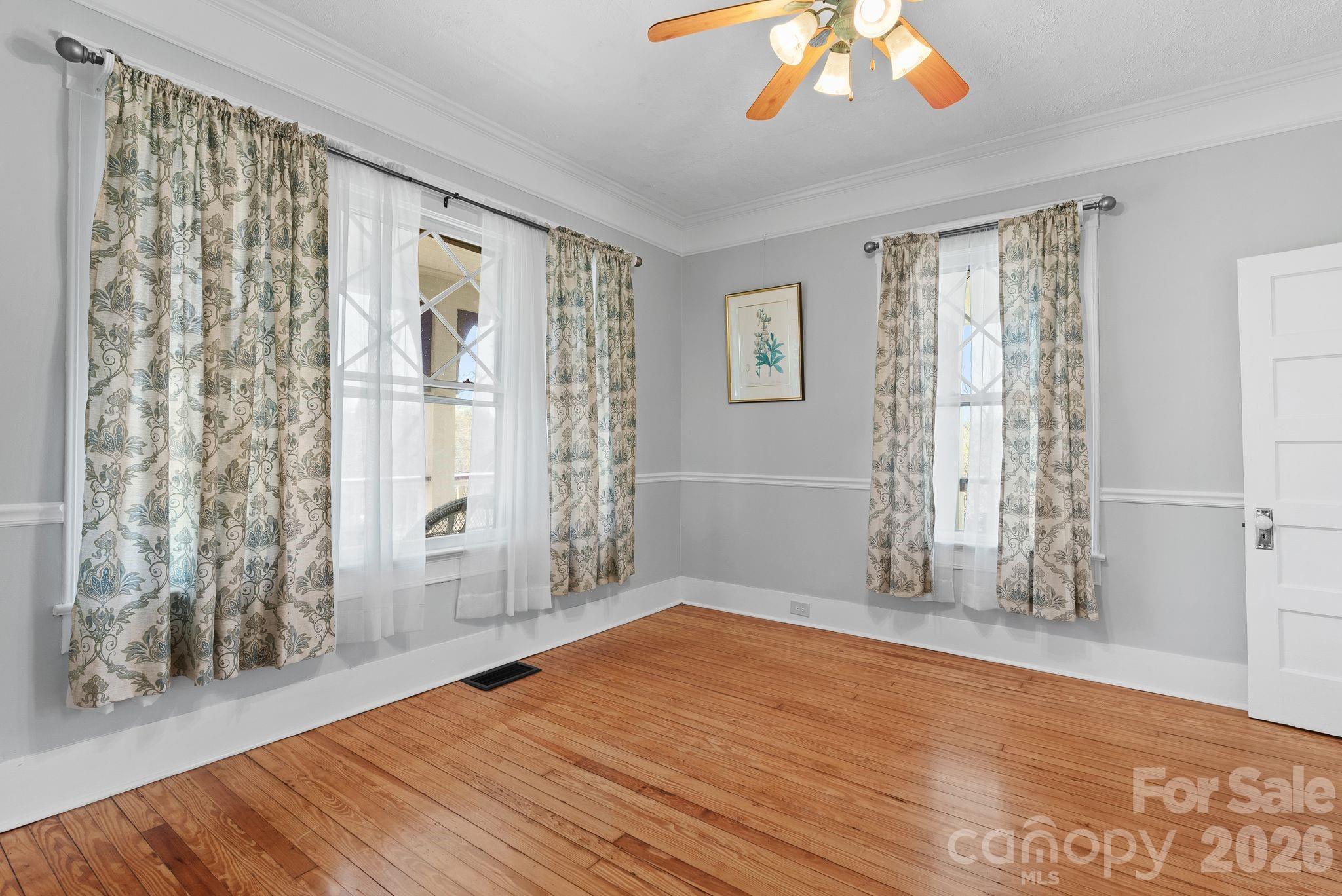 26 E Chestnut Street Asheville NC 28801