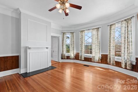 26 E Chestnut Street Asheville NC 28801