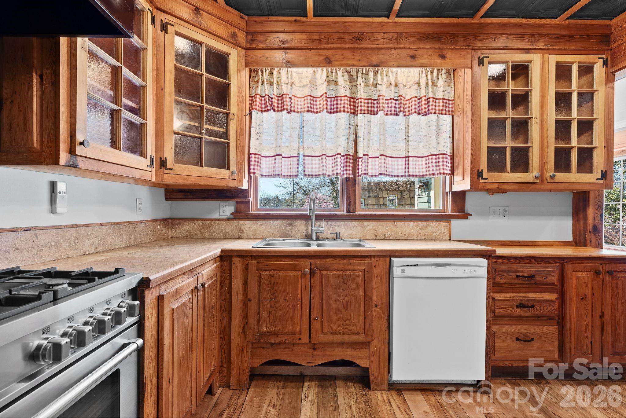 26 E Chestnut Street Asheville NC 28801