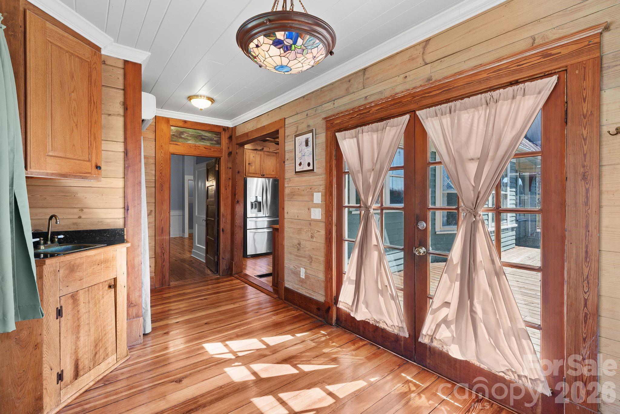 26 E Chestnut Street Asheville NC 28801
