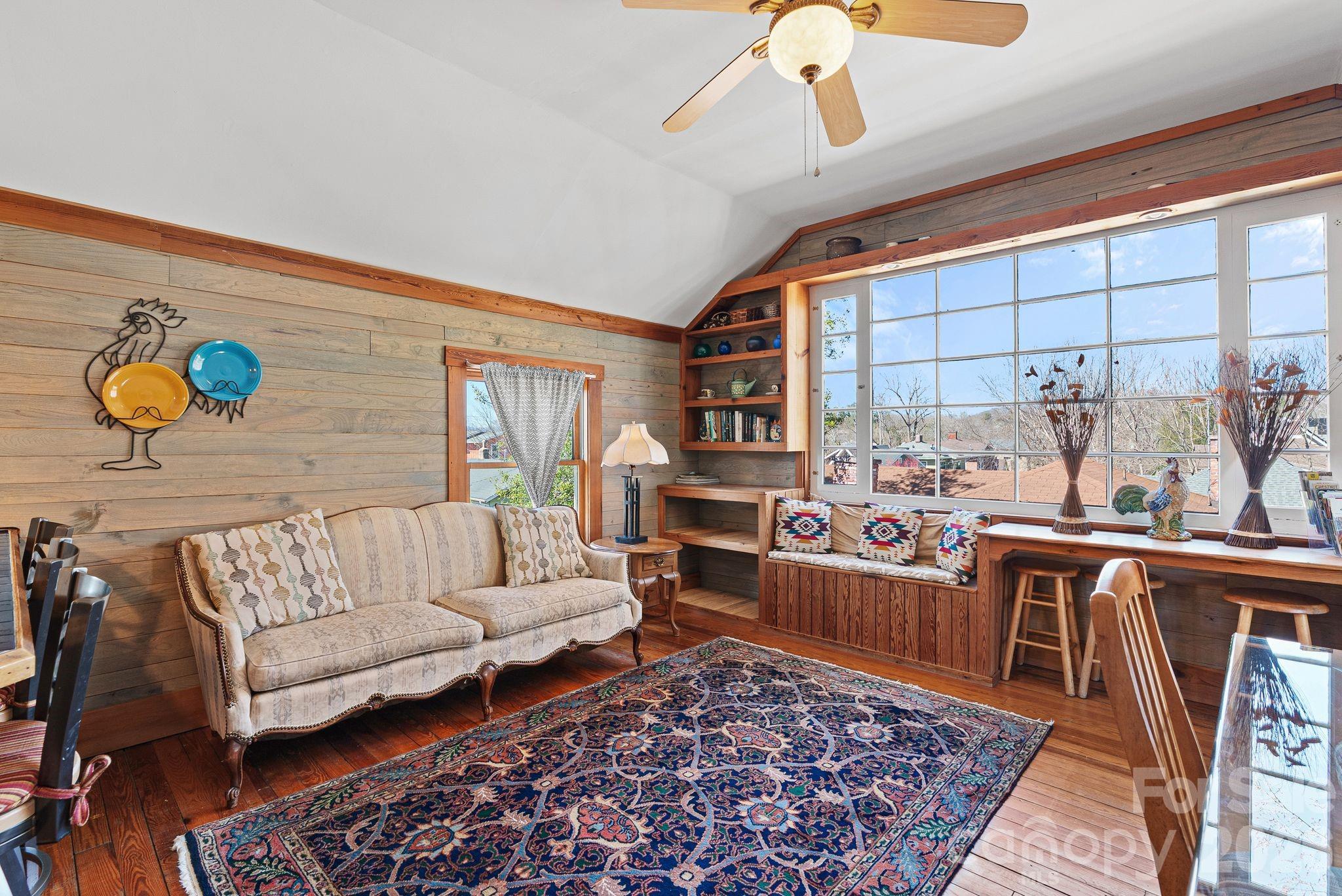 26 E Chestnut Street Asheville NC 28801