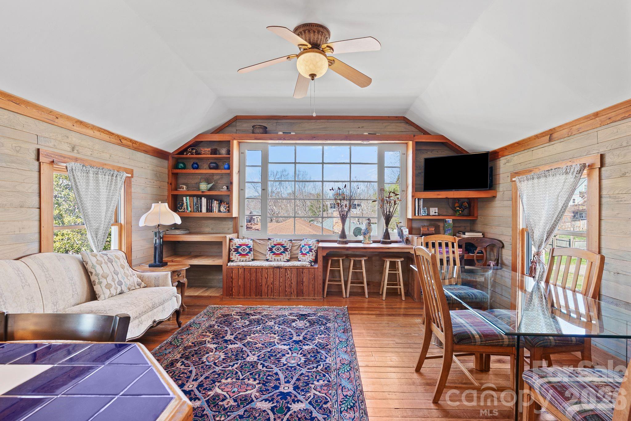 26 E Chestnut Street Asheville NC 28801