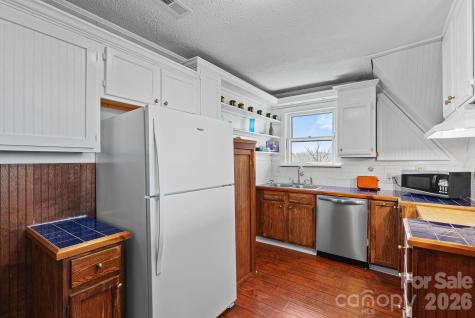 26 E Chestnut Street Asheville NC 28801