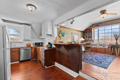 26 E Chestnut Street Asheville NC 28801