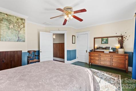 26 E Chestnut Street Asheville NC 28801