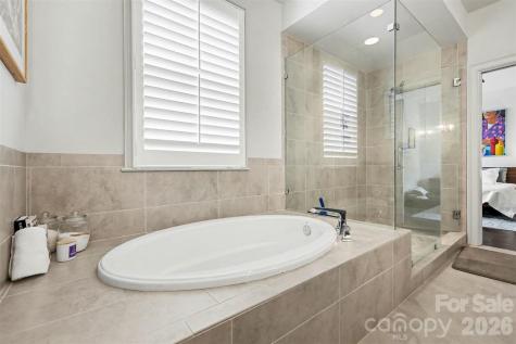 3030 Fairview Villa Court Charlotte NC 28209