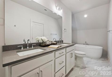 201 Coxe Avenue Charlotte NC 28208