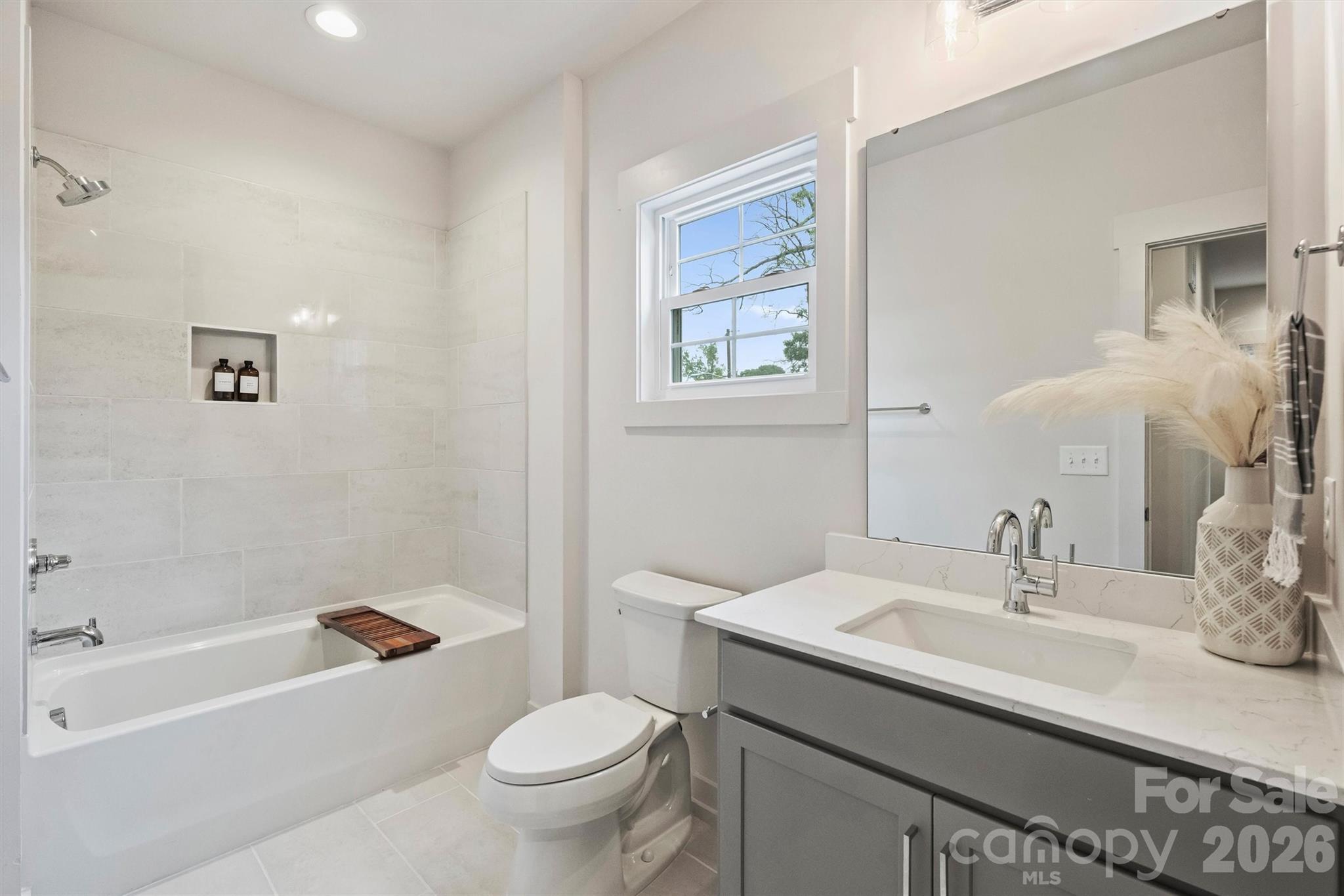 201 Coxe Avenue Charlotte NC 28208