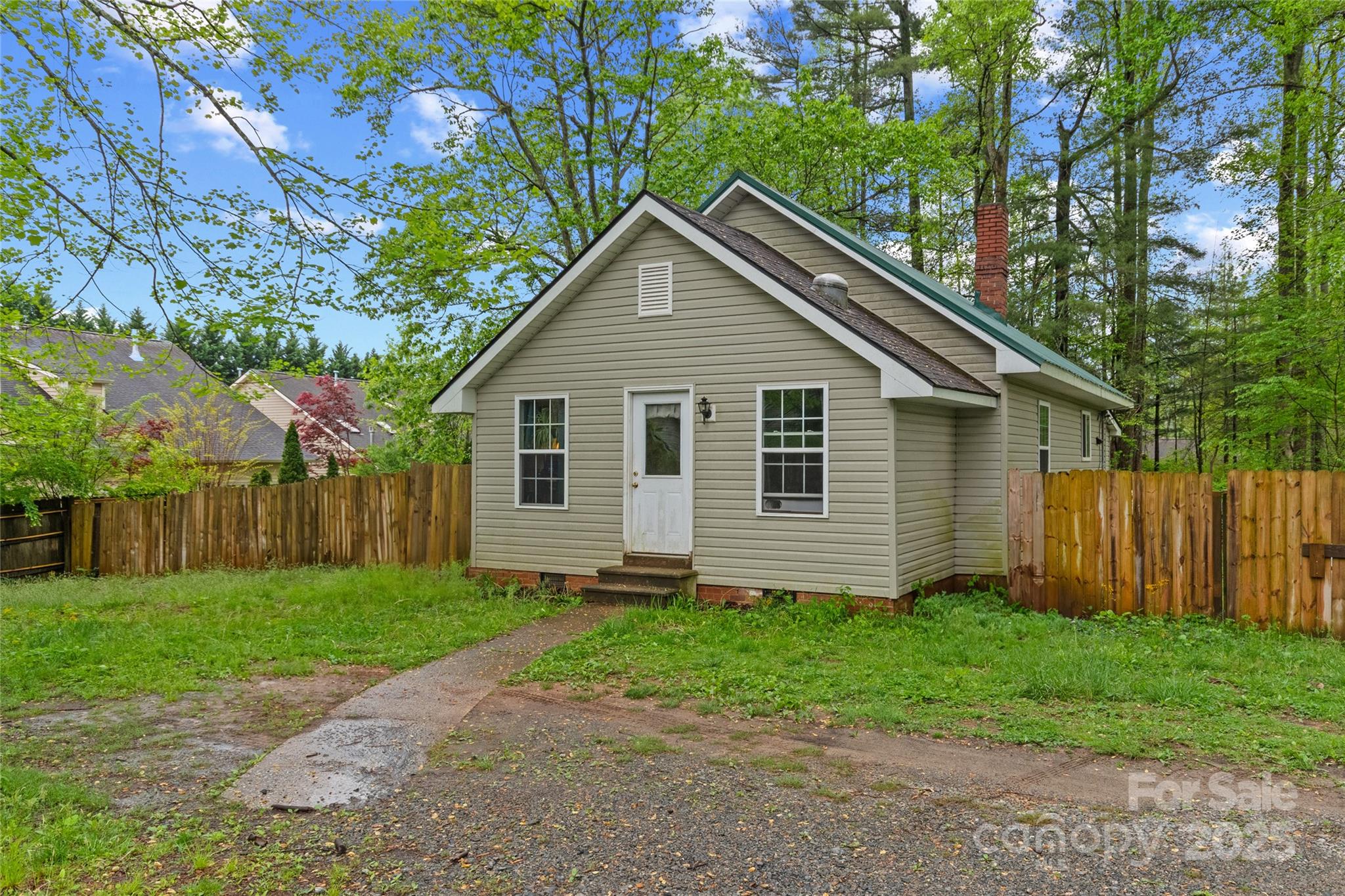 73 Pike Place Brevard NC 28712