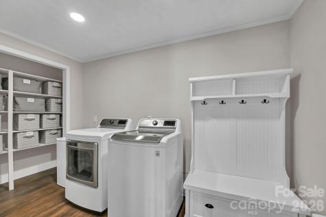 32 Central Avenue Weaverville NC 28787