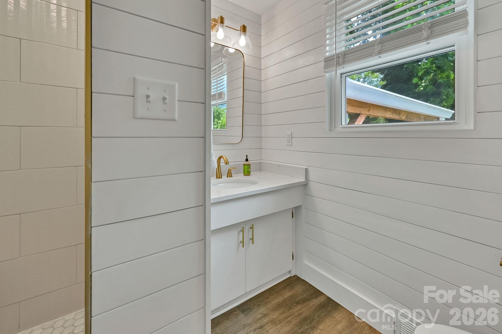32 Central Avenue Weaverville NC 28787
