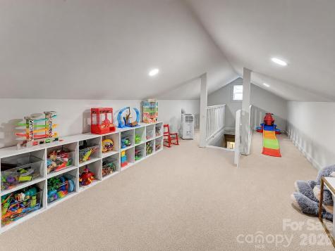 32 Central Avenue Weaverville NC 28787