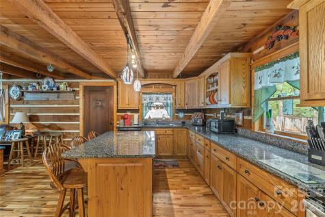 653 Lakeview Drive N Marion NC 28752
