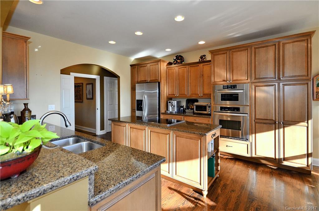 29 Hope View Road Swannanoa NC 28778
