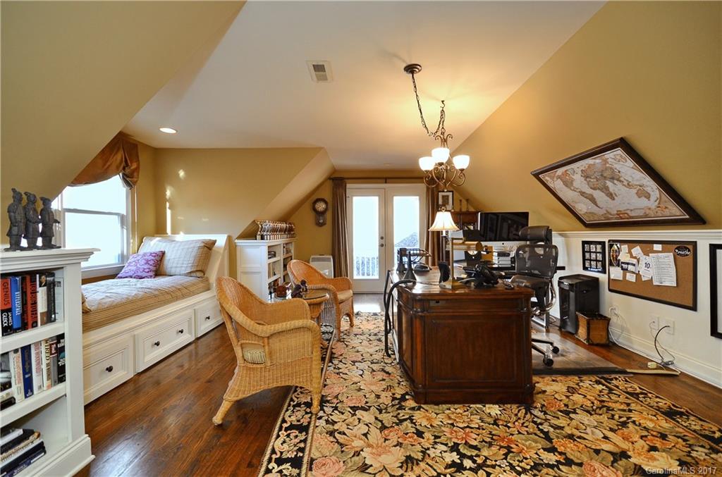 29 Hope View Road Swannanoa NC 28778