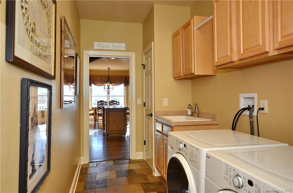 29 Hope View Road Swannanoa NC 28778