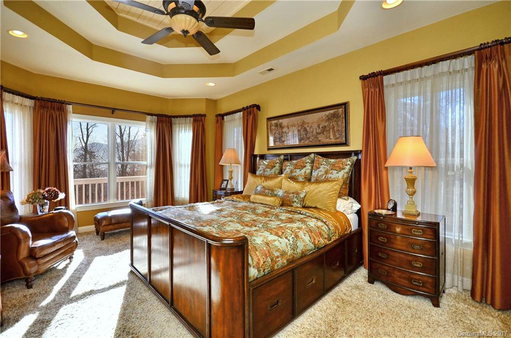 29 Hope View Road Swannanoa NC 28778