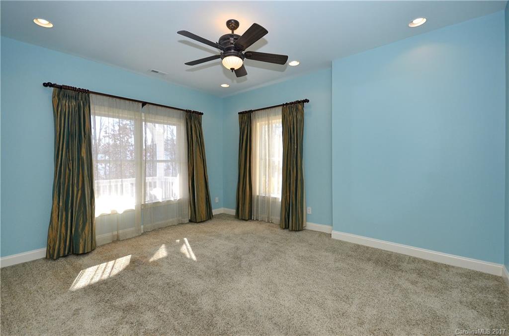 29 Hope View Road Swannanoa NC 28778