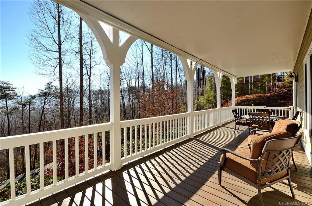 29 Hope View Road Swannanoa NC 28778