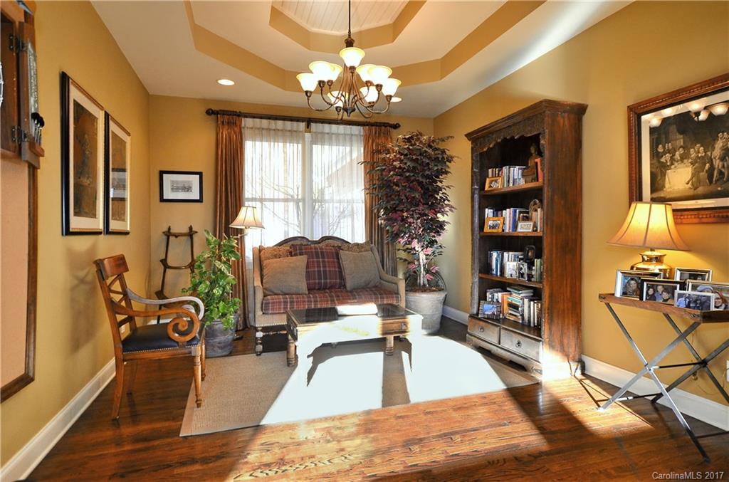 29 Hope View Road Swannanoa NC 28778