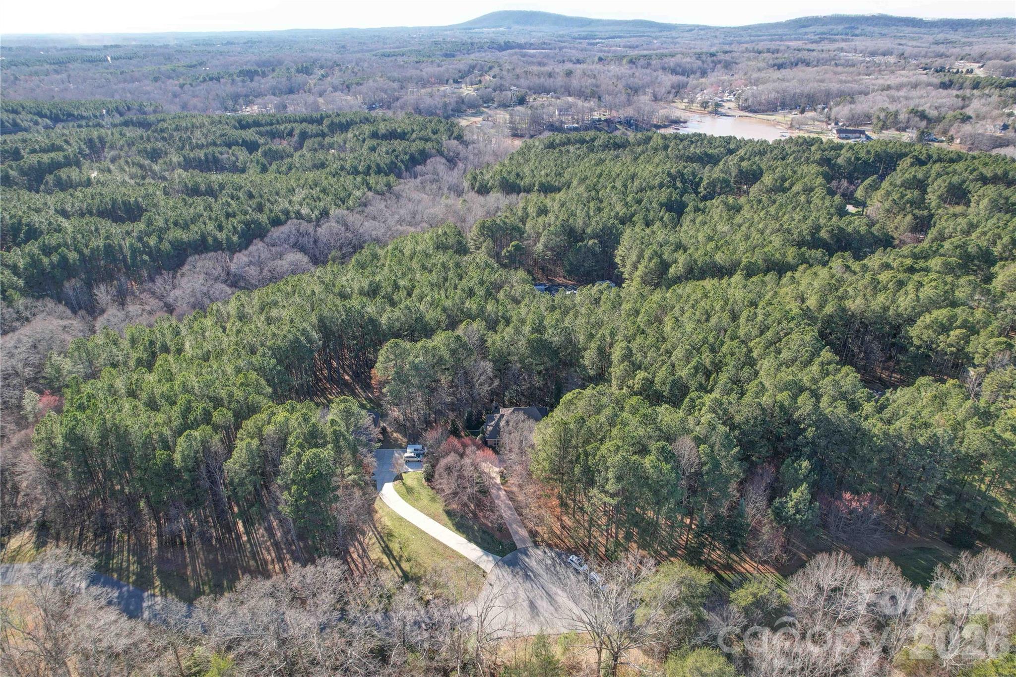 4763 River Hills Drive Denver NC 28037