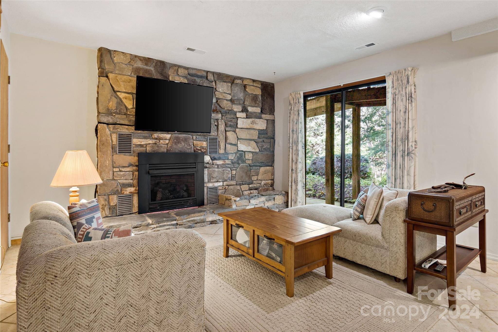 24 Black Oak Forest Road Fairview NC 28730