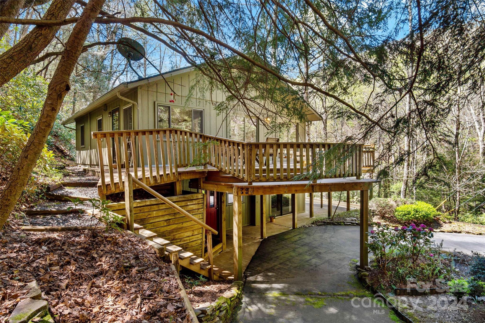 24 Black Oak Forest Road Fairview NC 28730